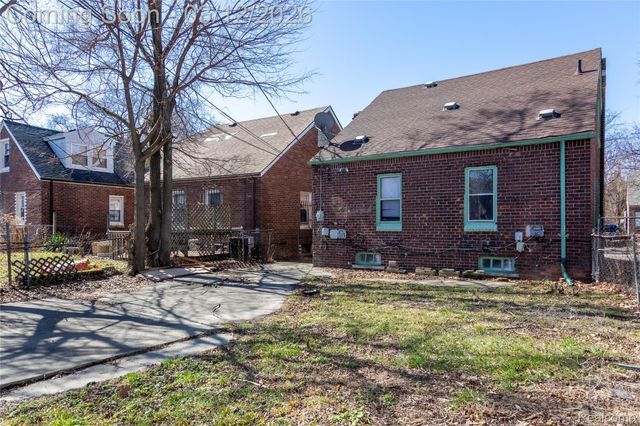 15870 Lesure Street, Detroit, MI 48227