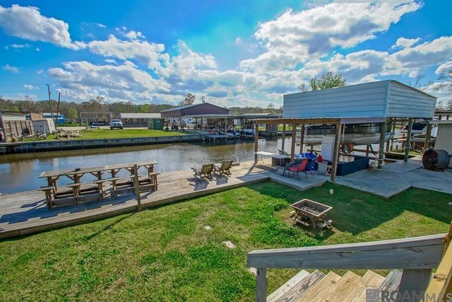 22442 Teal St, Maurepas, LA 70449