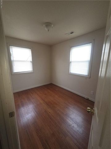 7128 Gregory DR, Norfolk, VA 23513