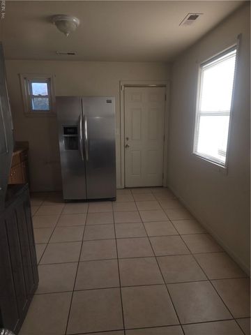 7128 Gregory DR, Norfolk, VA 23513