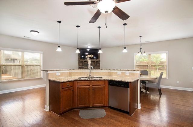 3631 Guinevere Trace, Douglasville, GA 30135