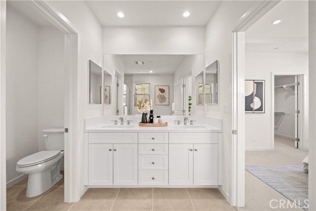 136 Newburry, Irvine, CA 92618