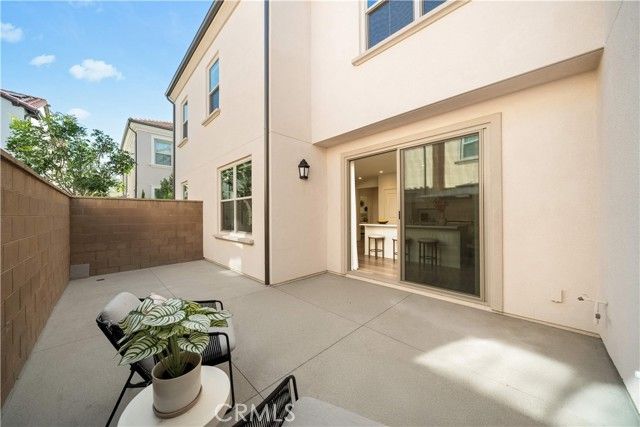 136 Newburry, Irvine, CA 92618