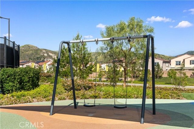 136 Newburry, Irvine, CA 92618