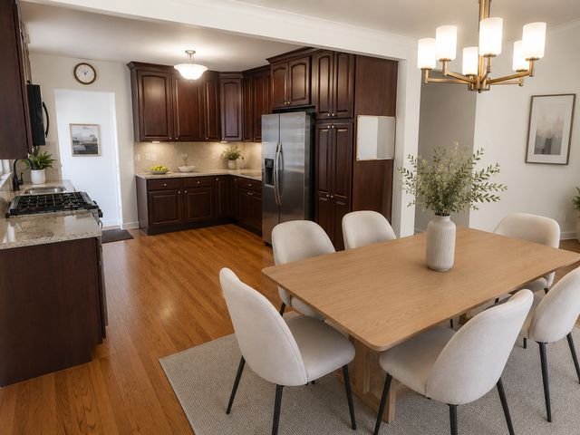 229 Fuller Road, Hinsdale, IL 60521