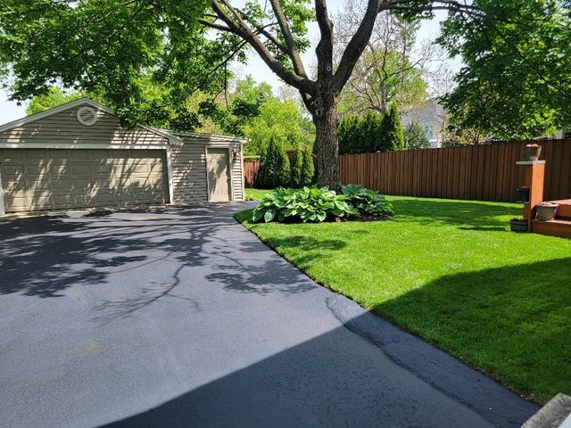 229 Fuller Road, Hinsdale, IL 60521