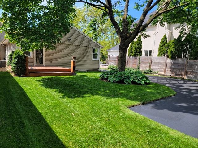 229 Fuller Road, Hinsdale, IL 60521