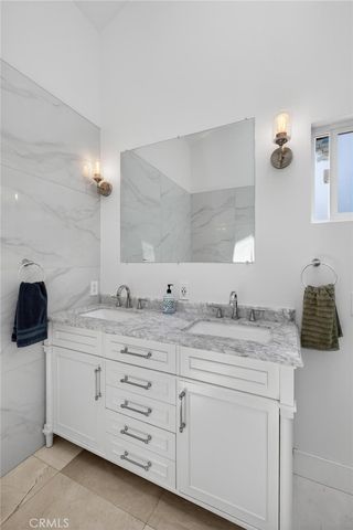 5324 W 119th Street, Hawthorne, CA 90304