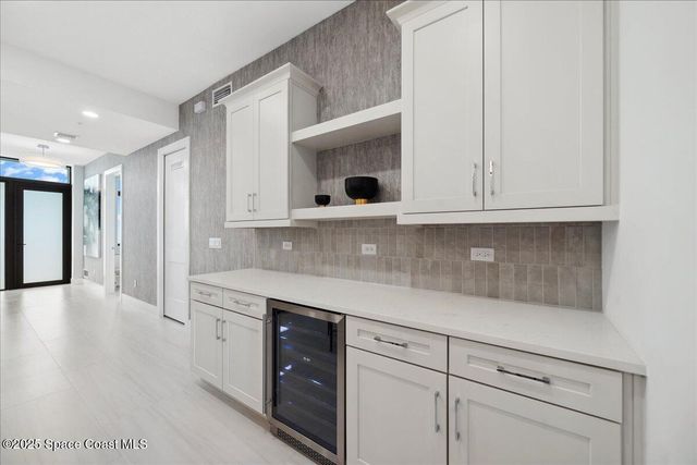 3031 Hafen Lane 306, Melbourne Beach, FL 32951