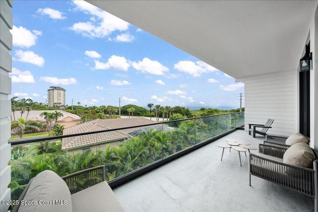 3031 Hafen Lane 306, Melbourne Beach, FL 32951