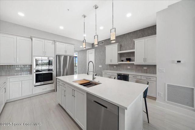3031 Hafen Lane 306, Melbourne Beach, FL 32951