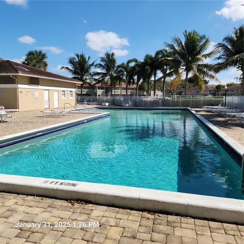 10004 Twin Lakes Drive 36F, Coral Springs, FL 33071