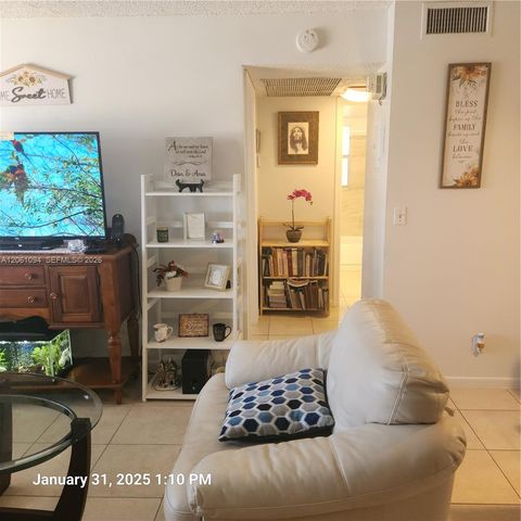 10004 Twin Lakes Drive 36F, Coral Springs, FL 33071