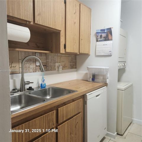 10004 Twin Lakes Drive 36F, Coral Springs, FL 33071