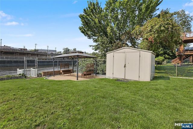 378 Riverside Avenue, Rutherford, NJ 07070