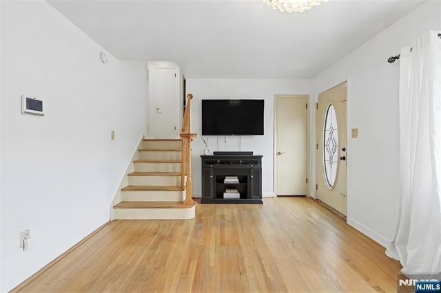 378 Riverside Avenue, Rutherford, NJ 07070