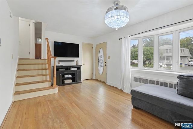 378 Riverside Avenue, Rutherford, NJ 07070