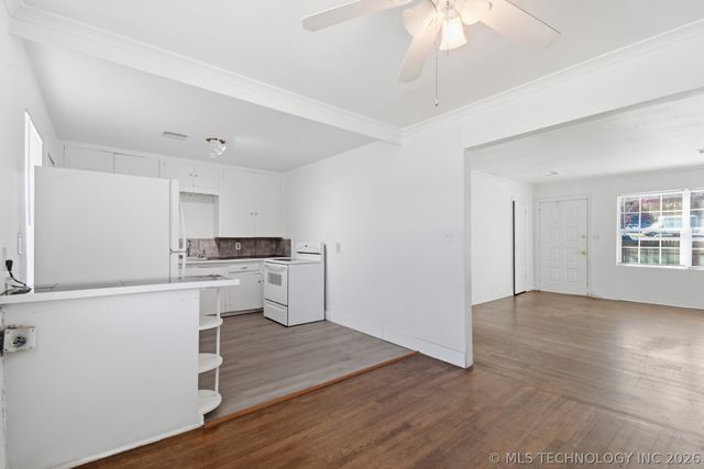 1633 E 10th Street, Tulsa, OK 74120