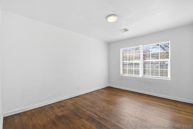 1633 E 10th Street, Tulsa, OK 74120