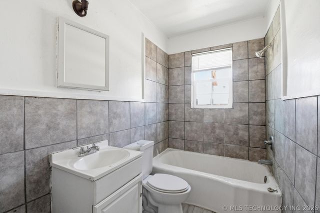 1633 E 10th Street, Tulsa, OK 74120