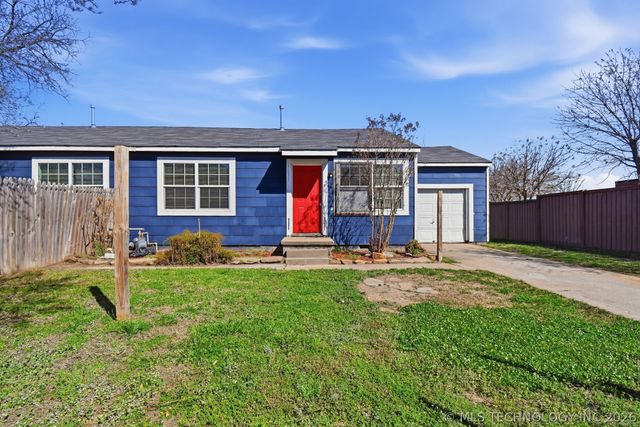 1633 E 10th Street, Tulsa, OK 74120