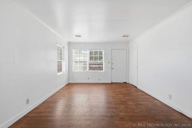 1633 E 10th Street, Tulsa, OK 74120