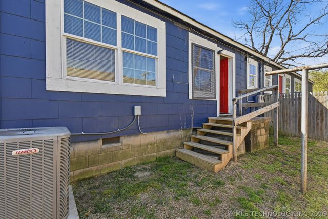 1633 E 10th Street, Tulsa, OK 74120