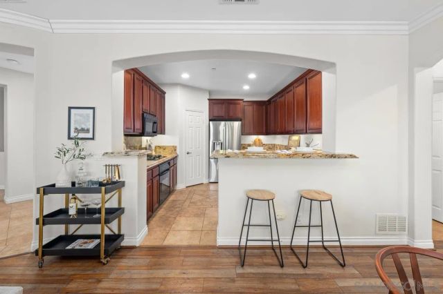 2734 Piantino, San Diego, CA 92108