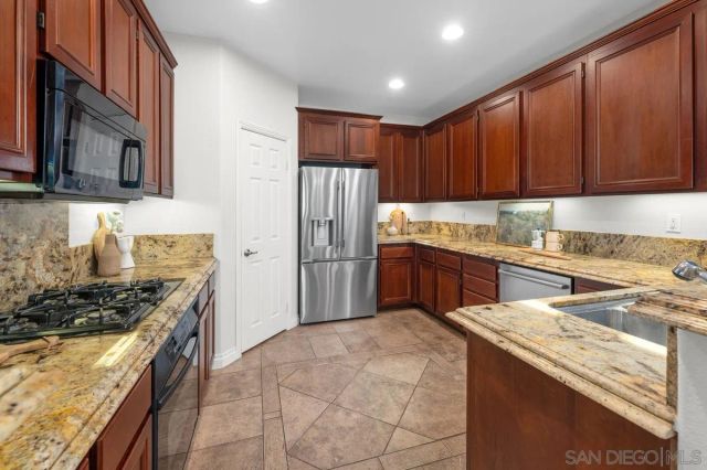 2734 Piantino, San Diego, CA 92108