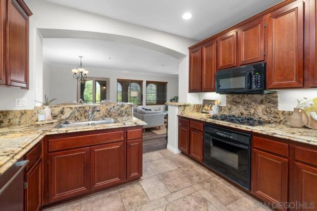 2734 Piantino, San Diego, CA 92108