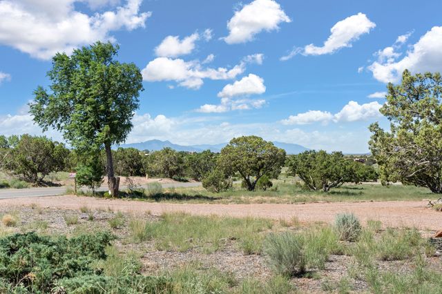 56 Balsa Road, Santa Fe, NM 87508