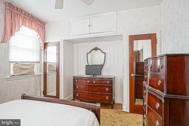 2522 S WARNOCK ST, Philadelphia, PA 19148