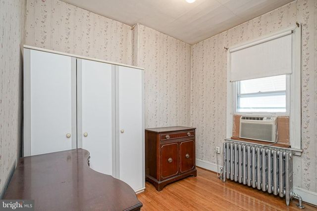 2522 S WARNOCK ST, Philadelphia, PA 19148