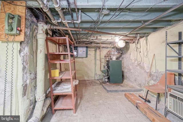 2522 S WARNOCK ST, Philadelphia, PA 19148