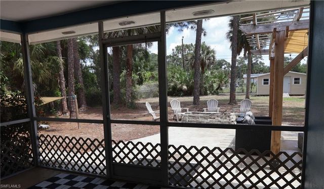 602 James AVE, Lehigh Acres, FL 33936