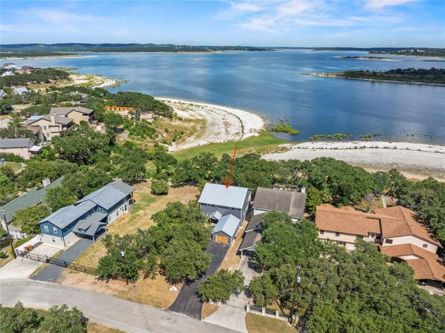 854 Lakebreeze Drive, Canyon Lake, TX 78133