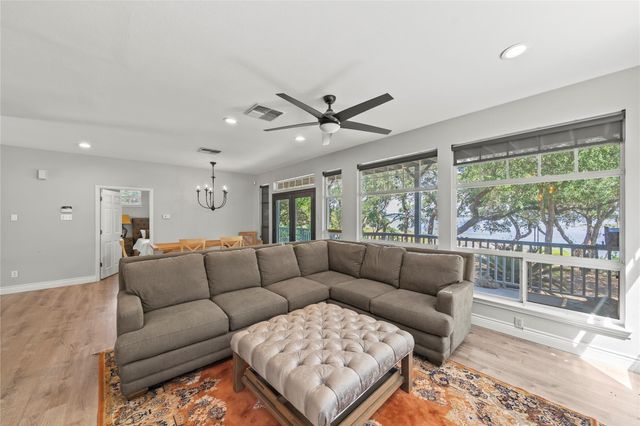 854 Lakebreeze Drive, Canyon Lake, TX 78133