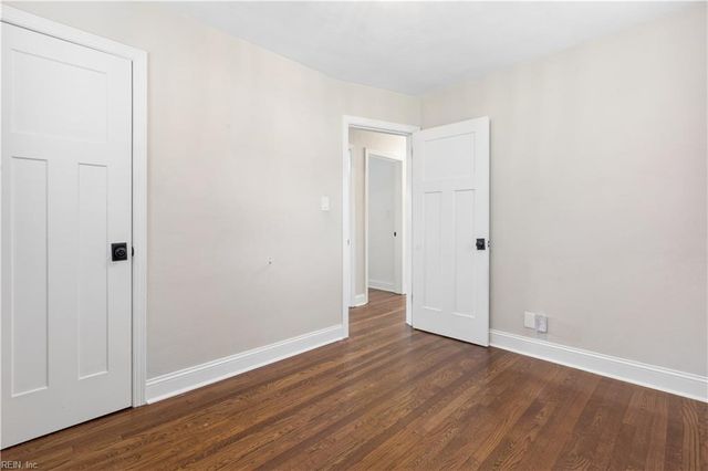 200 Peachwood LN, Virginia Beach, VA 23452