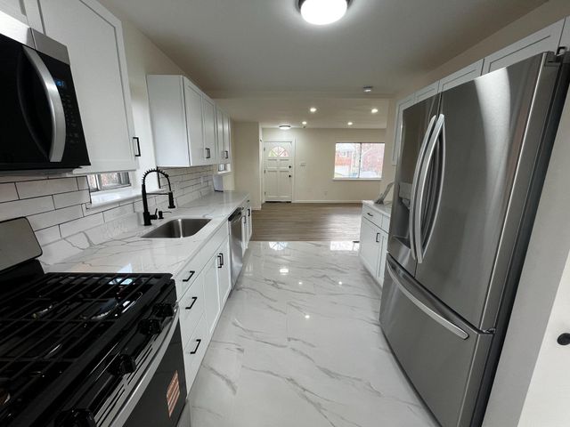 4105 NORCROSS, Temple Hills, MD 20748