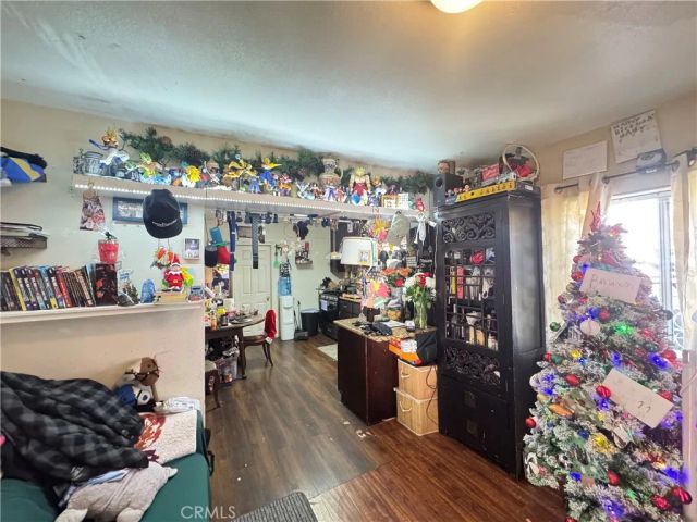 927 W 48th Street, Los Angeles, CA 90037