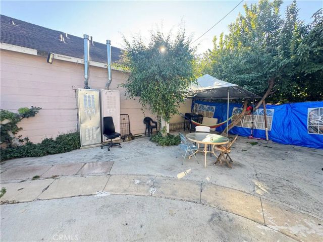927 W 48th Street, Los Angeles, CA 90037