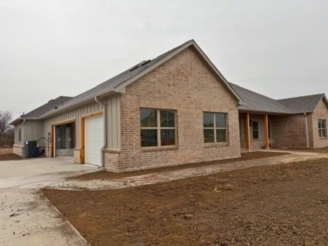 6037 Amber Drive, Sanger, TX 76266
