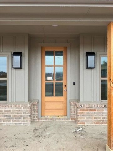 6037 Amber Drive, Sanger, TX 76266