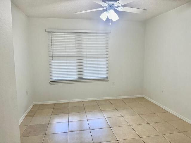 2305 N Congress Avenue 11, Boynton Beach, FL 33436