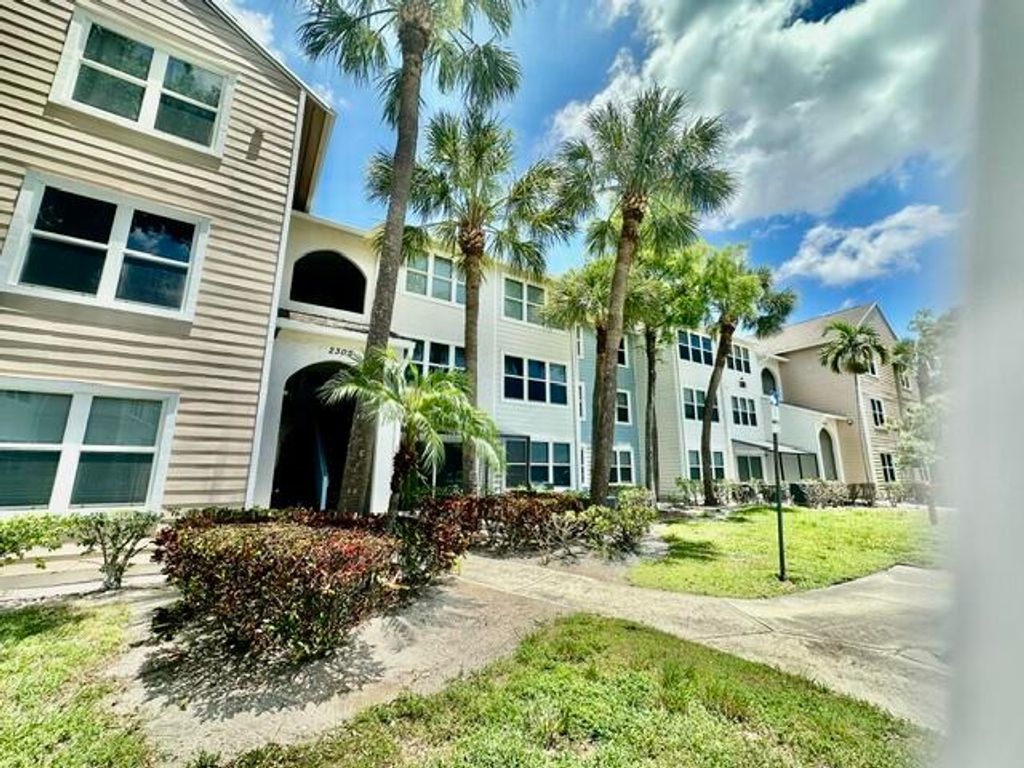 2305 N Congress Avenue 11, Boynton Beach, FL 33436