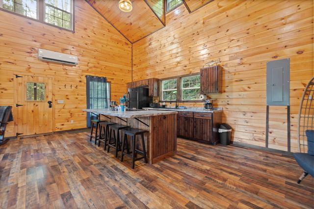 222 Muir Road, Rogers, KY 41365