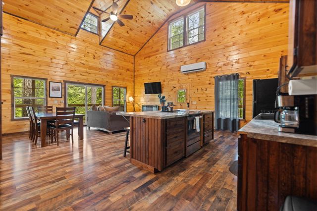 222 Muir Road, Rogers, KY 41365