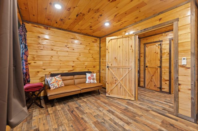 222 Muir Road, Rogers, KY 41365