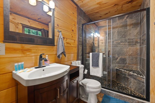 222 Muir Road, Rogers, KY 41365