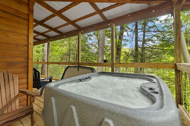 222 Muir Road, Rogers, KY 41365